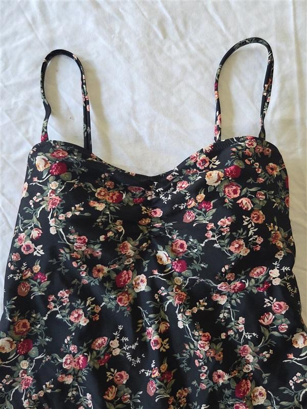 NWOT Volcom S Coming up Roses Sweetheart Neck 1Pc Maillot Swimsuit 133088