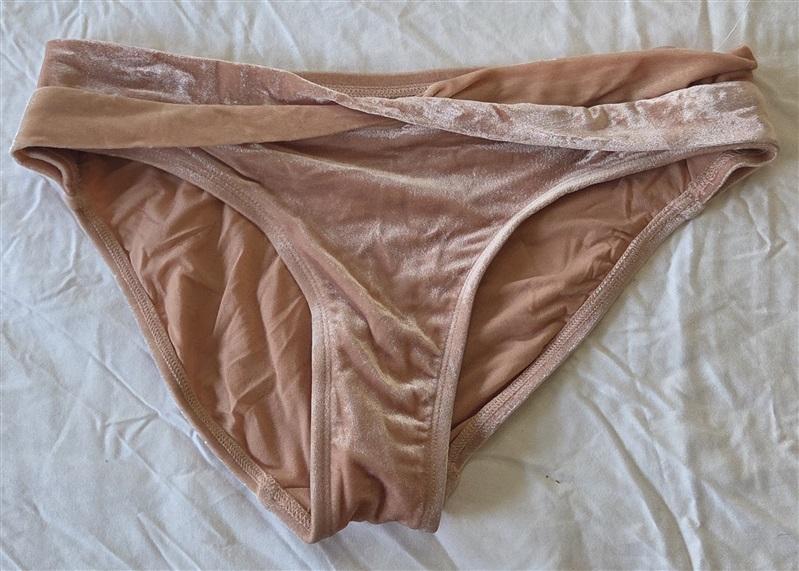 NWOT Robin Piccone M Roxy Velvet Bikini Swim Bottoms Pink 130629
