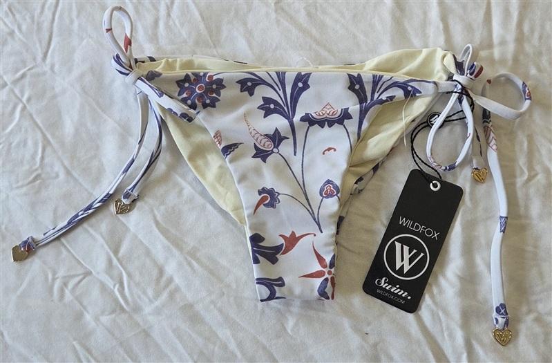 NWOT WILDFOX S Paisley tie Side Bikini Bottoms Swim 133101