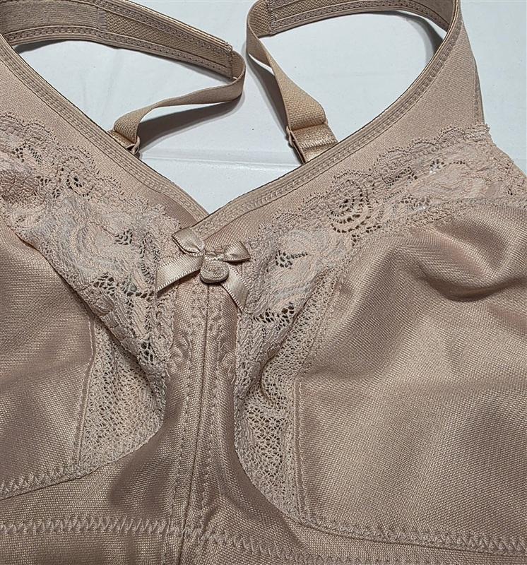 NWOT Glamorise 44C Magic Lift Full Figure Minimizer Bra 1003 Beige 133147