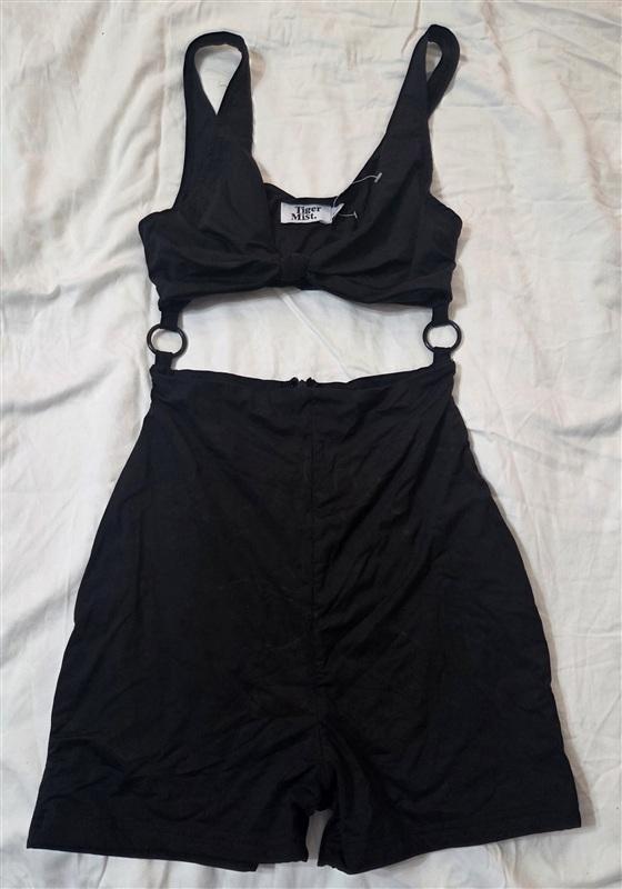 NWOT Tiger Mist S Open Middle Ring Romper Playsuit Black 133205