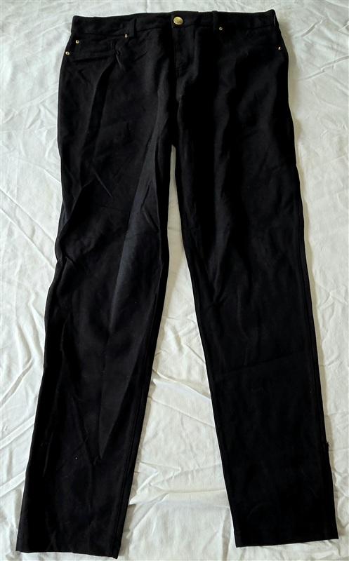 NWT INC 16 Mid Rise Skinny Leg Black Pants Regular 133219