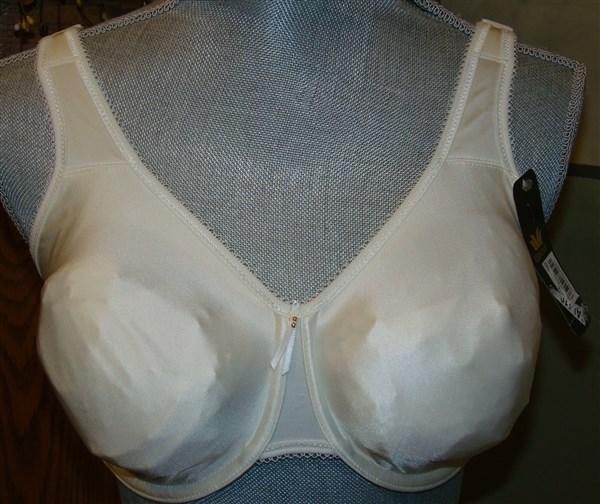 NWOT Wacoal 34D Basic Beauty Full Fig Ivory Underwire Bra 855192 Ivory 133224