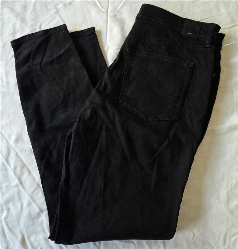 NWT Hale 31 29 Bri Skinny Straight leg Jeans Black 133247