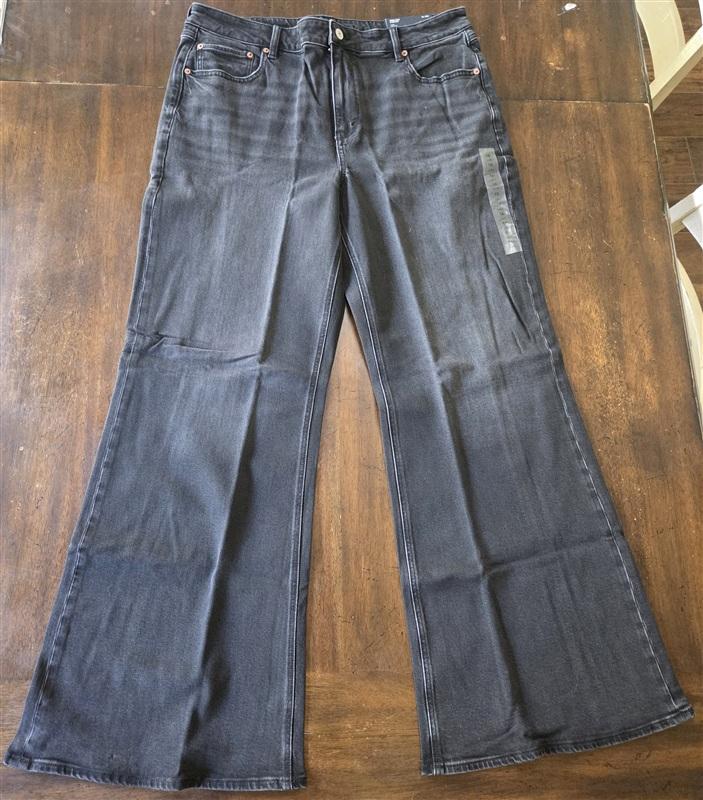 NWT American Eagle 20 High Rise Stretch Flare Black Jeans 133262