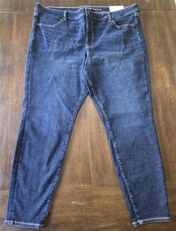 NWT American Eagle 22 High Rise Jegging Super Destroy Stretch Jeans 133268