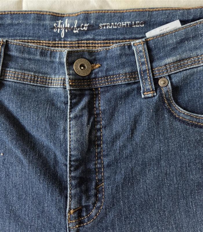 NWT Style & Co 14P Straight Leg Blue Dark Wash Jeans 133283