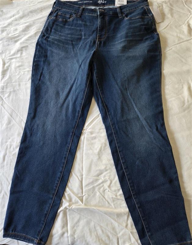 NWTD Style & Co 12s Curvy Skinny Leg Blue Dark Wash Jeans 133284