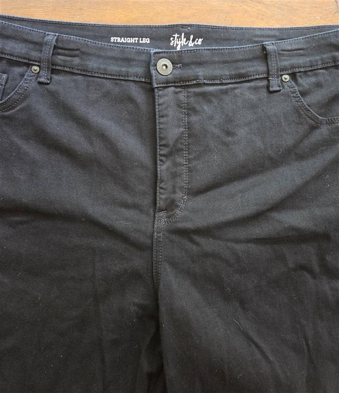 NWT Style & Co 12 Straight Leg Black Wash Jeans 133289