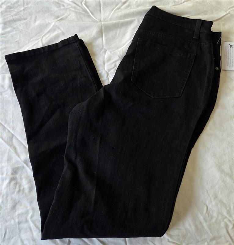 NWT Style & Co 12 Straight Leg Black Wash Jeans 133289