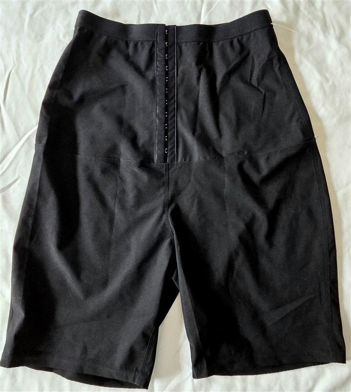 NWOT Sweat Pants Workout Sauna Shorts Capris Shorts 133322