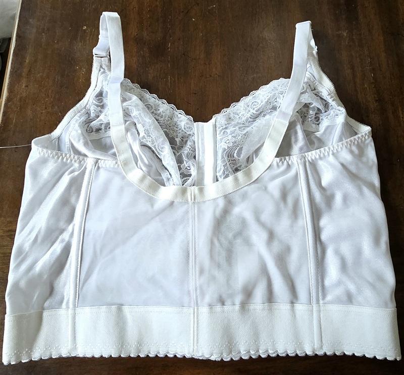 NWOT Carnival 44DD Front Closure Longline Wireless Bra 745 White 133344