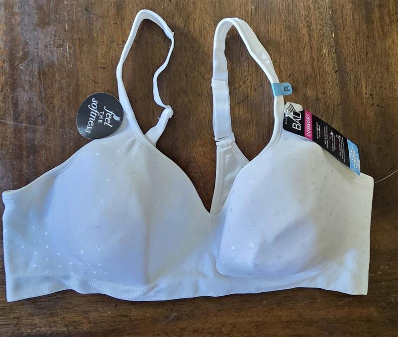 NWOT Bali 40C Comfort Revolution Wirefree Bra 3463 White Polka Dot 133345