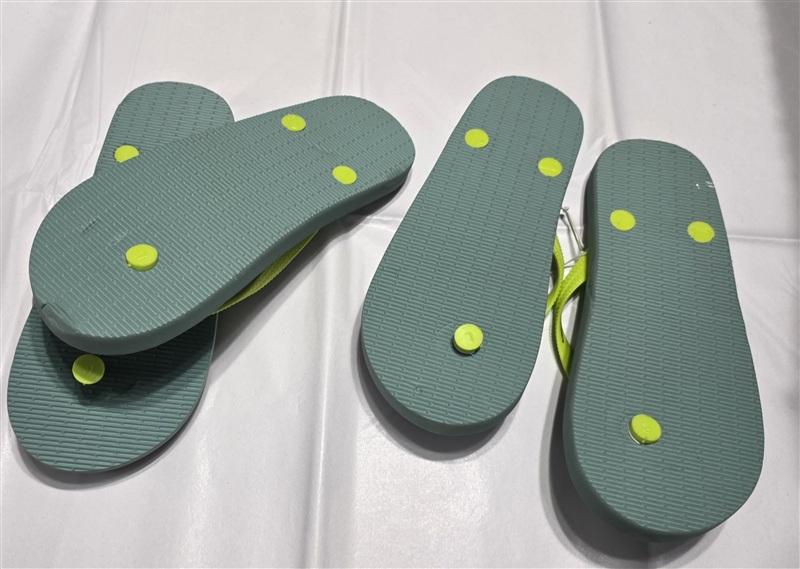 NEW Cat & Jack 4 Child 2pr Unisex Flip Flop Thong Sandal 133392
