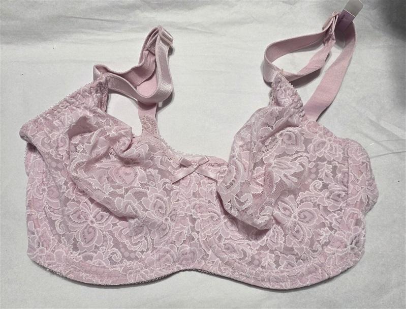 NWOT Bali 34C Lace 'N Smooth Seamless Cup Underwire Bra 3432 Pink 133398