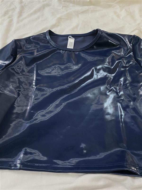 NWT Wet LA L Ella Navy Rash Guard Long Sleeve Crop SHINY Bikini Swim Top 133404