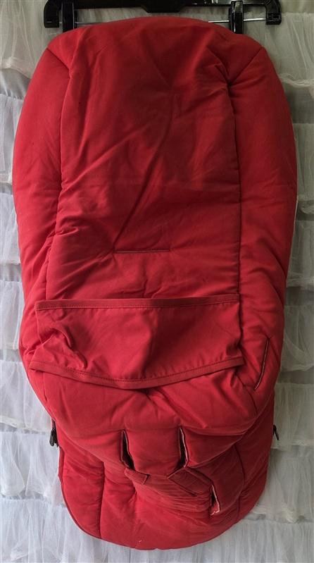 NWOT Bugaboo High Performance Stroller Footmuff Red Discontinued Style 133459