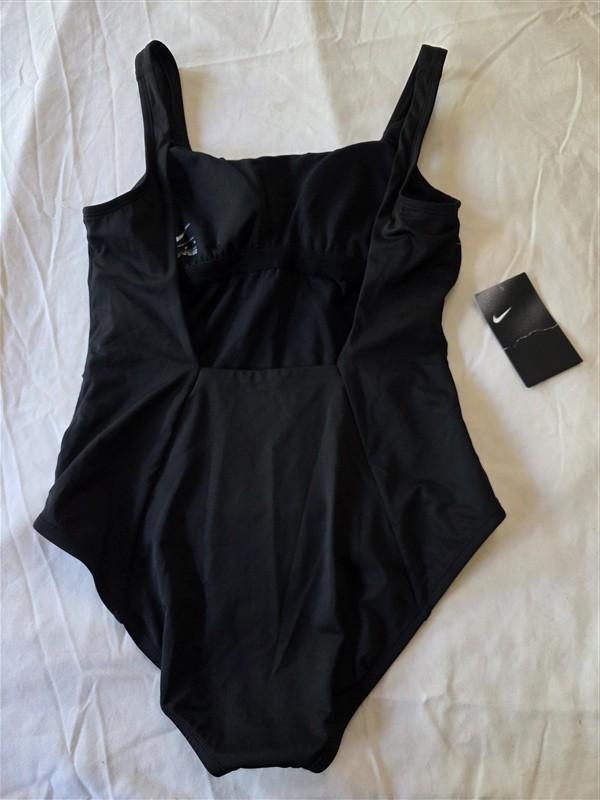 NWOT Nike New York Maillot 1pc Black Swimsuit 133502