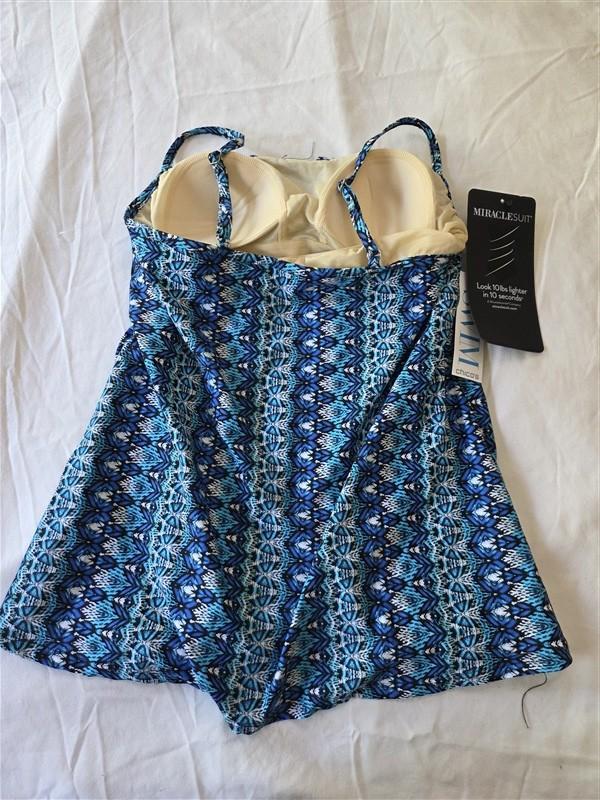 NWT Miraclesuit Chico's 8 Tankini Top Aqua & Blue Pleated 133504
