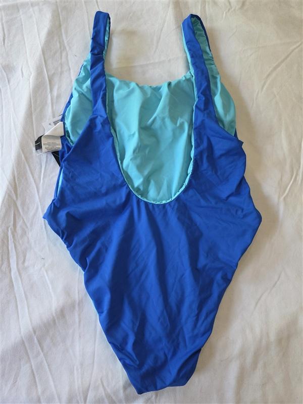 NWT La Blanca Boston Proper 8 Scoop Blue & Aqua Reversible 1PC Swimsuit 133524