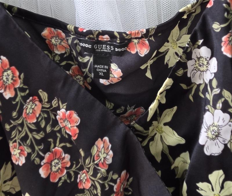 NWTD Guess XL Trail of Blooms Cami Tank Top Black 133537
