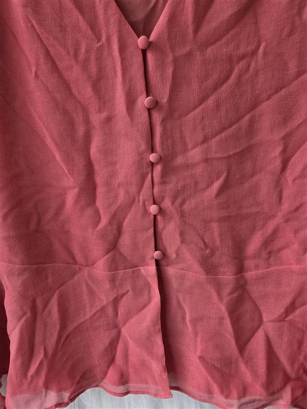 NWOT VInce Camuto M Button Up V Neck Peplum Flutter Sleeves Coral Pink 133538
