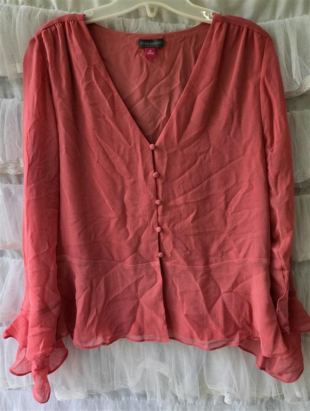 NWOT VInce Camuto M Button Up V Neck Peplum Flutter Sleeves Coral Pink 133538