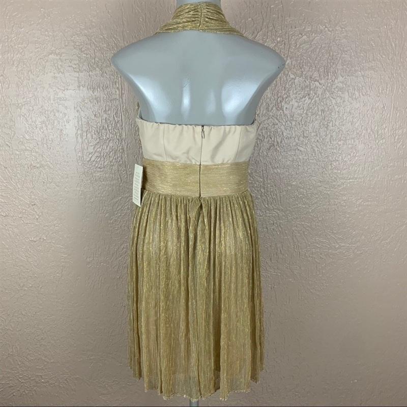 NWT Alexia Admor 8 Gold Silver Marilyn Halter Short Cocktail Dress 133541