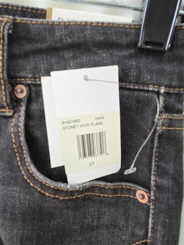 NWT Volcom 27 Flare High Rise Jeans Black Stoney Kick Flare 133548