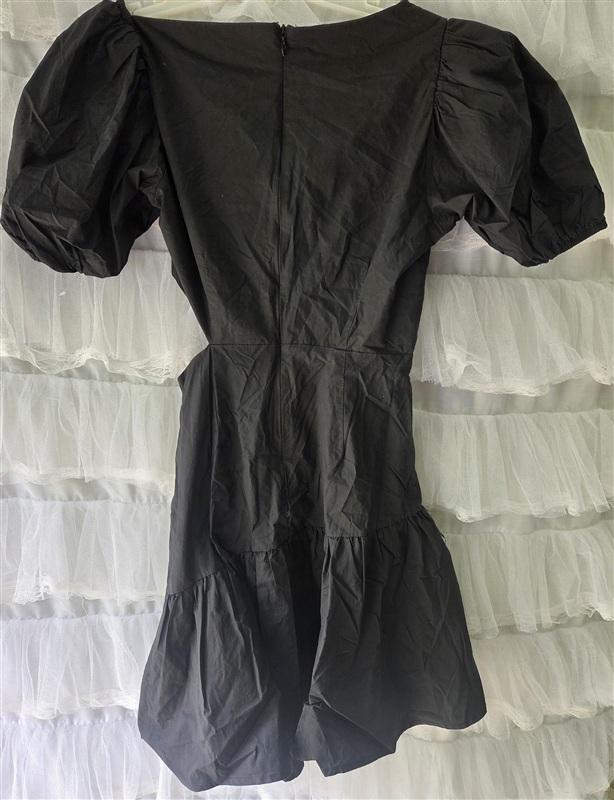 NWOT ASTR XS Mayfair Side Cut Out Puff Sleeve Cocktail Mini Dress Black 133561
