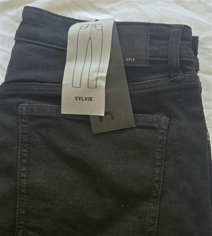 NWT Hale 30 Sylvie Skinny Straight leg Jeans Black 133581