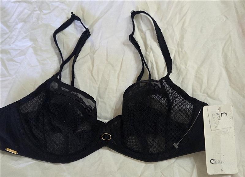 NWT Chantelle 34B Parisian Allure Unlined Plunge Bra 2231 Black 133597