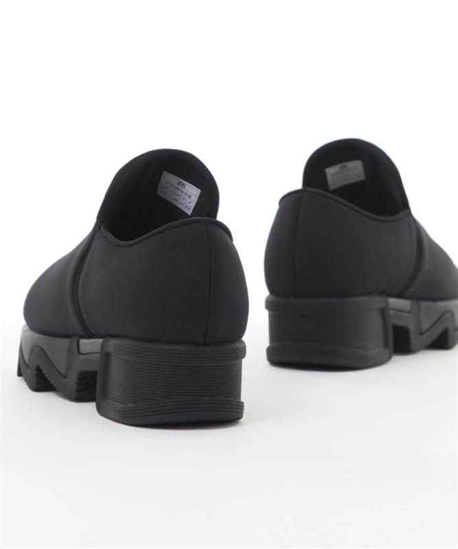 NWOT iRi WES I 7.5 or 37.5 Black Low Top Sneaker Wavy Heel 133605
