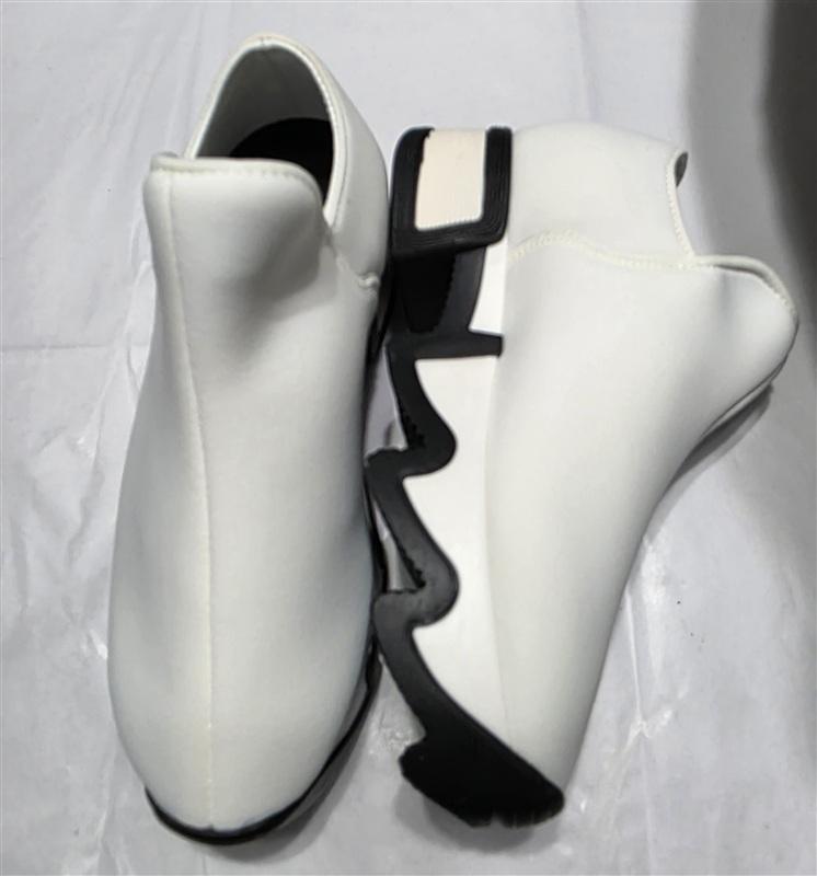NWOT iRi WES I 5 or 35 White Black Outline Low Top Sneaker Wavy Heel 133606