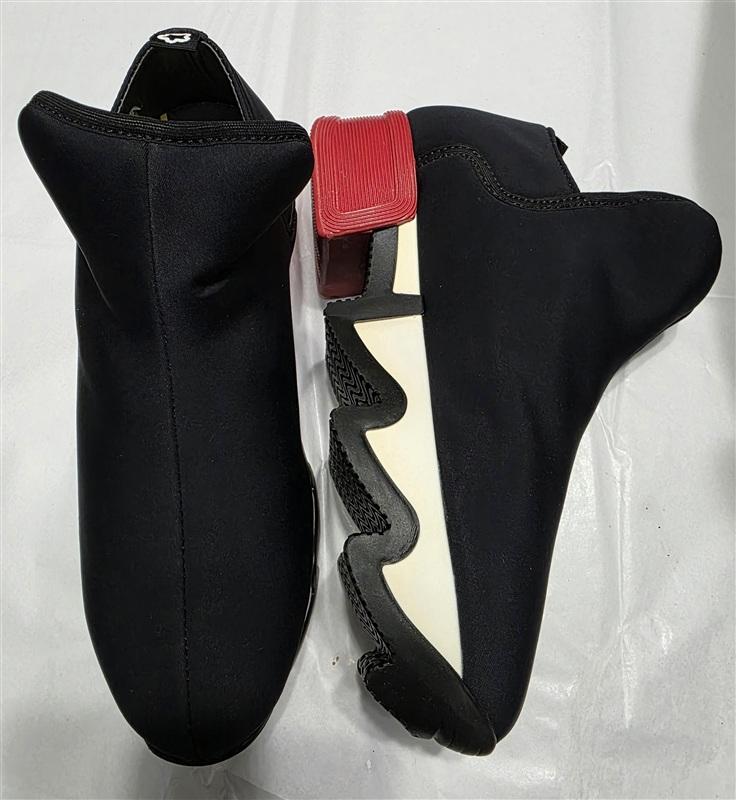 NWOT iRi WES I 6 or 36 Red Black Outline Low Top Sneaker Wavy Heel 133607