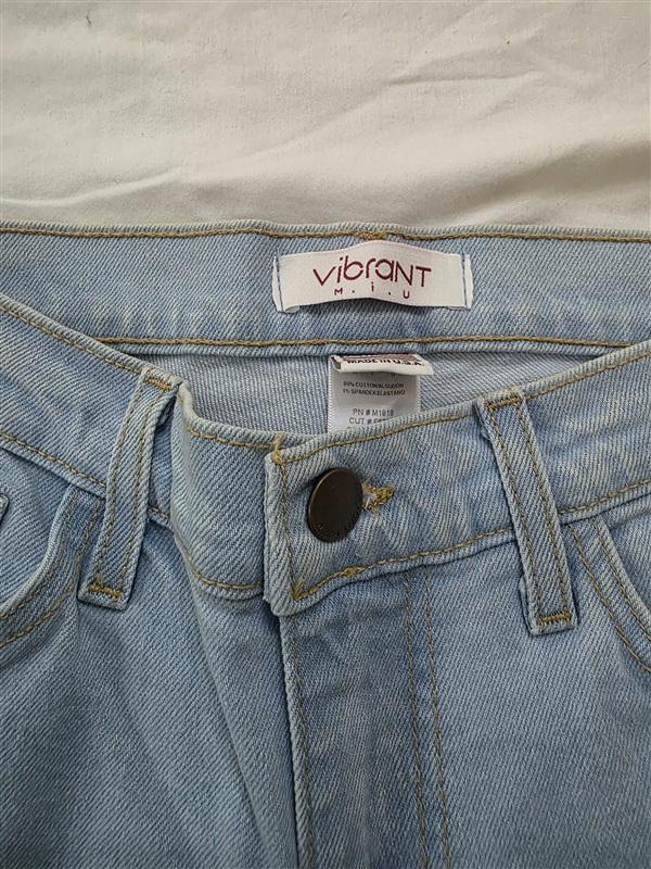 NWT Vibrant MIU 5 Light Blue Distressed Skinny Jeans 133621