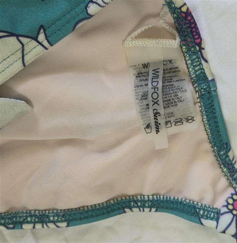 NWOT Wildfox M Daisy Floral Halter Bikini Top 133636