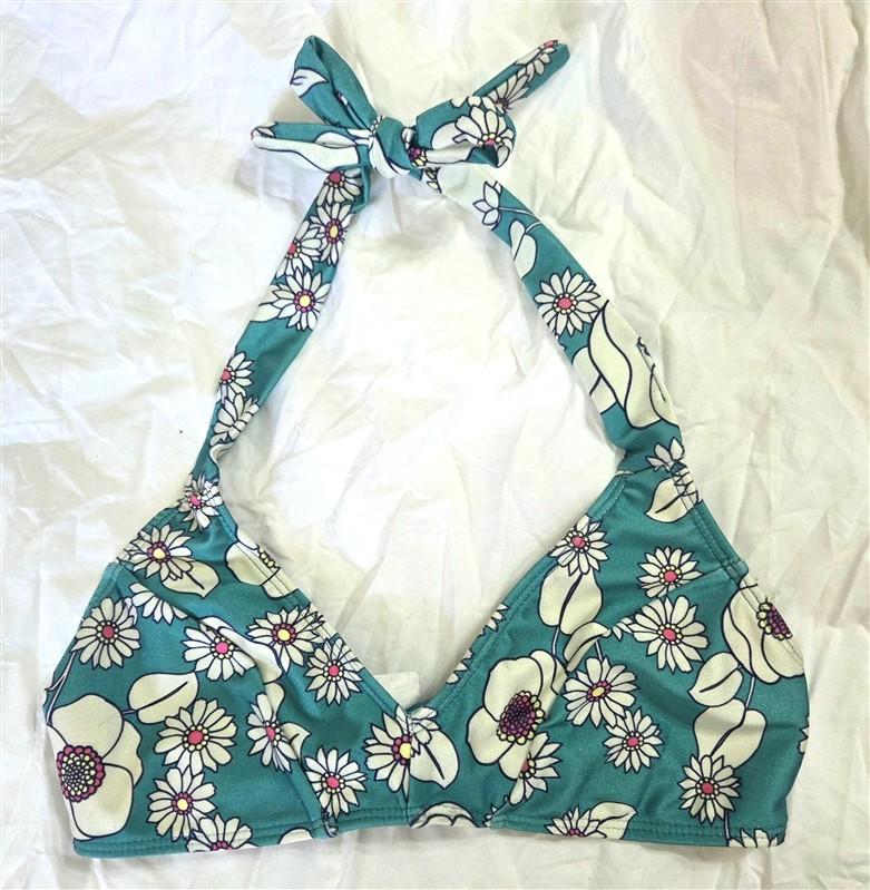NWOT Wildfox M Daisy Floral Halter Bikini Top 133636