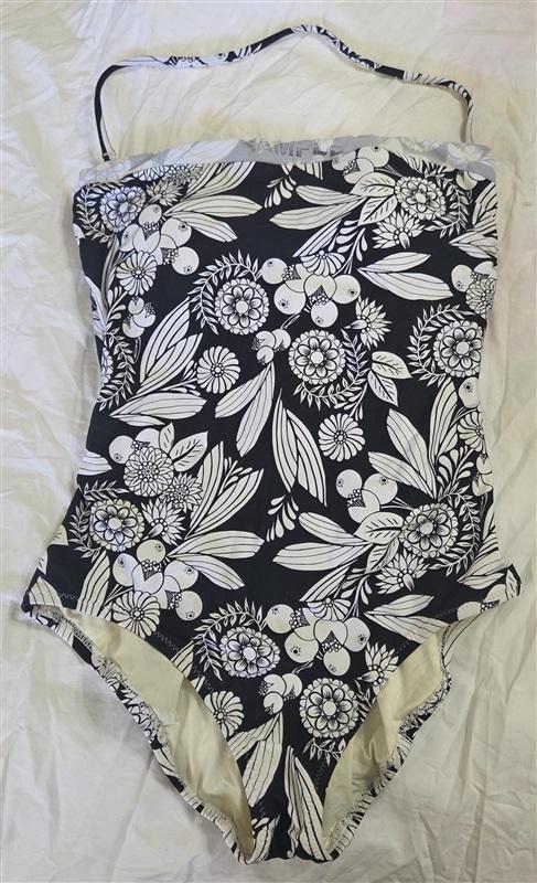 NWOT Trina Turk 6 Sample Treasure Cove Bandeau 1pc Swimsuit 133640