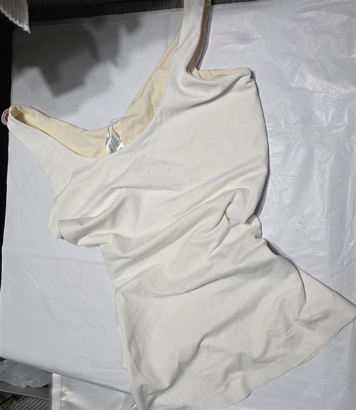 NWTD Assets MD Red Hot Label Spanx Reversible Tank Top Ivory White 133696