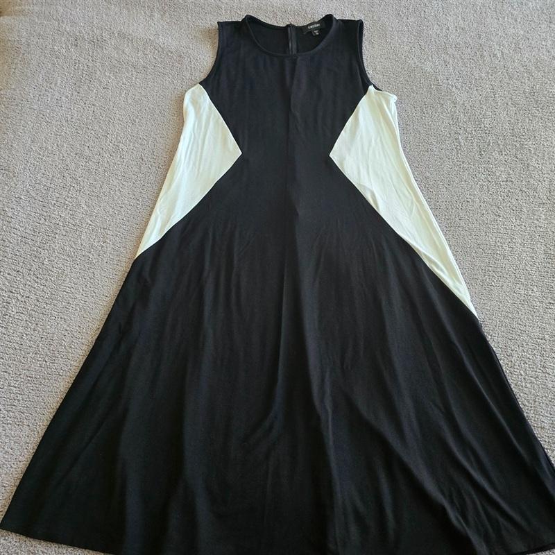 NWOT Karen Kane 1X Color Block Sleeveless Tank Dress Black White 133731