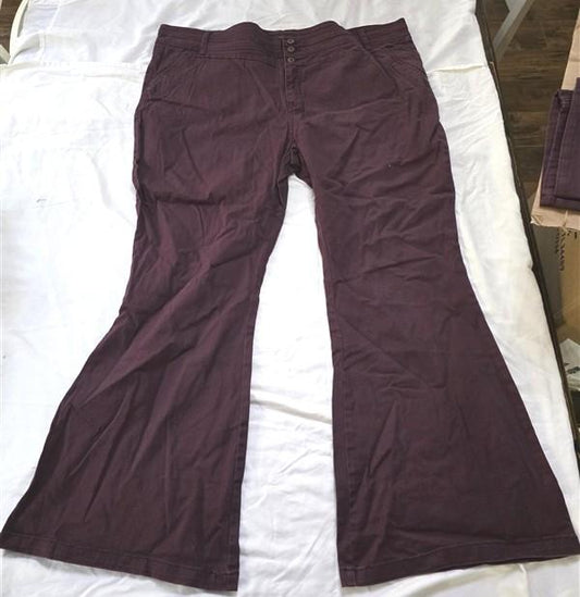 NWOT South 24 Plus Wine Bell Bottom 3 Button Denim Jeans 133759