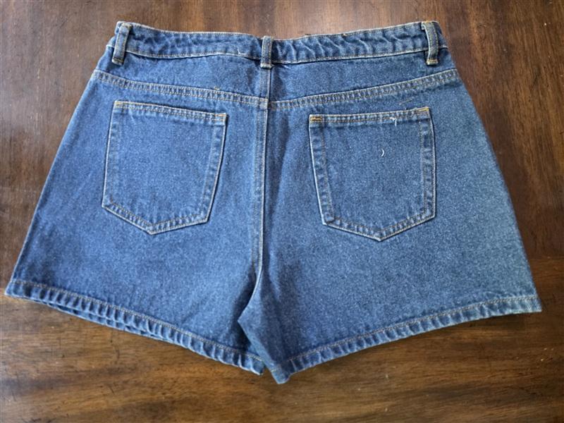 NWOT Et Clete M Studded Jean Shorts Button Up Medium Wash Denim 133650