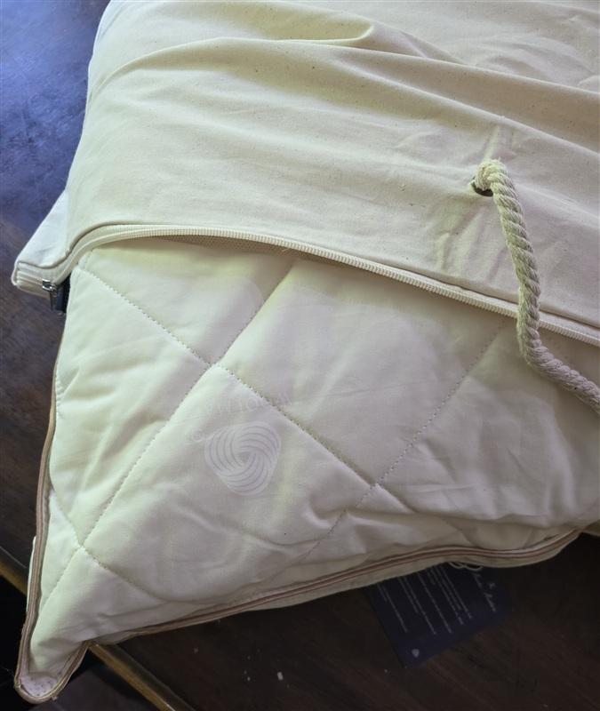 NWT Brook Brothers 100% Wool Filled Pillow Standard/Queen Ivory 133832