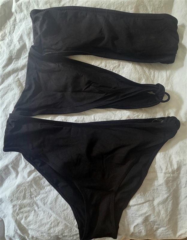 NWOT H&M 12 Rivera Ready 1PC Monokini Cutout Swimsuit Black 133833