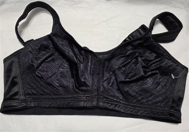 NWOT Playtex 18 Hour 40C Back Posture Wirefree Front Close Bra E525 Black 133957
