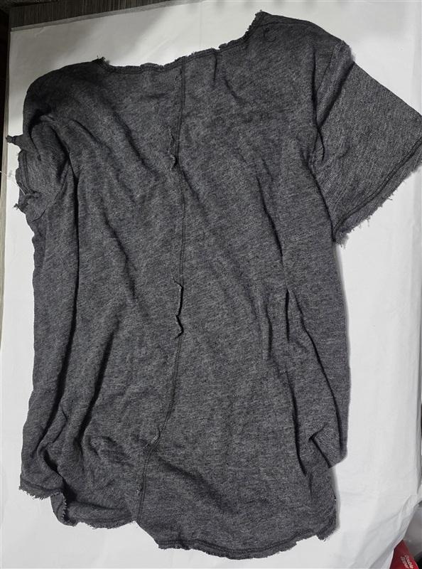 NWOT Project Social T Medium Gray V Neck Raw Hem T Shirt 133993