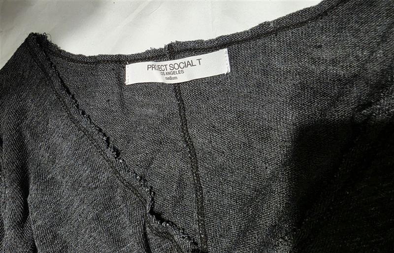 NWOT Project Social T Medium Gray V Neck Raw Hem T Shirt 133993