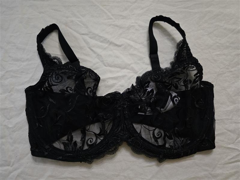 NWOT Soma 34DDD Sensuous Lace Semi Sheer Black Bra 134026
