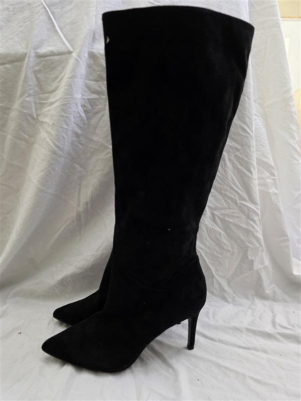 NWOT Steve Madden Kinga 7 Pointy Toe Faux Suede Boots Stiletto 134054